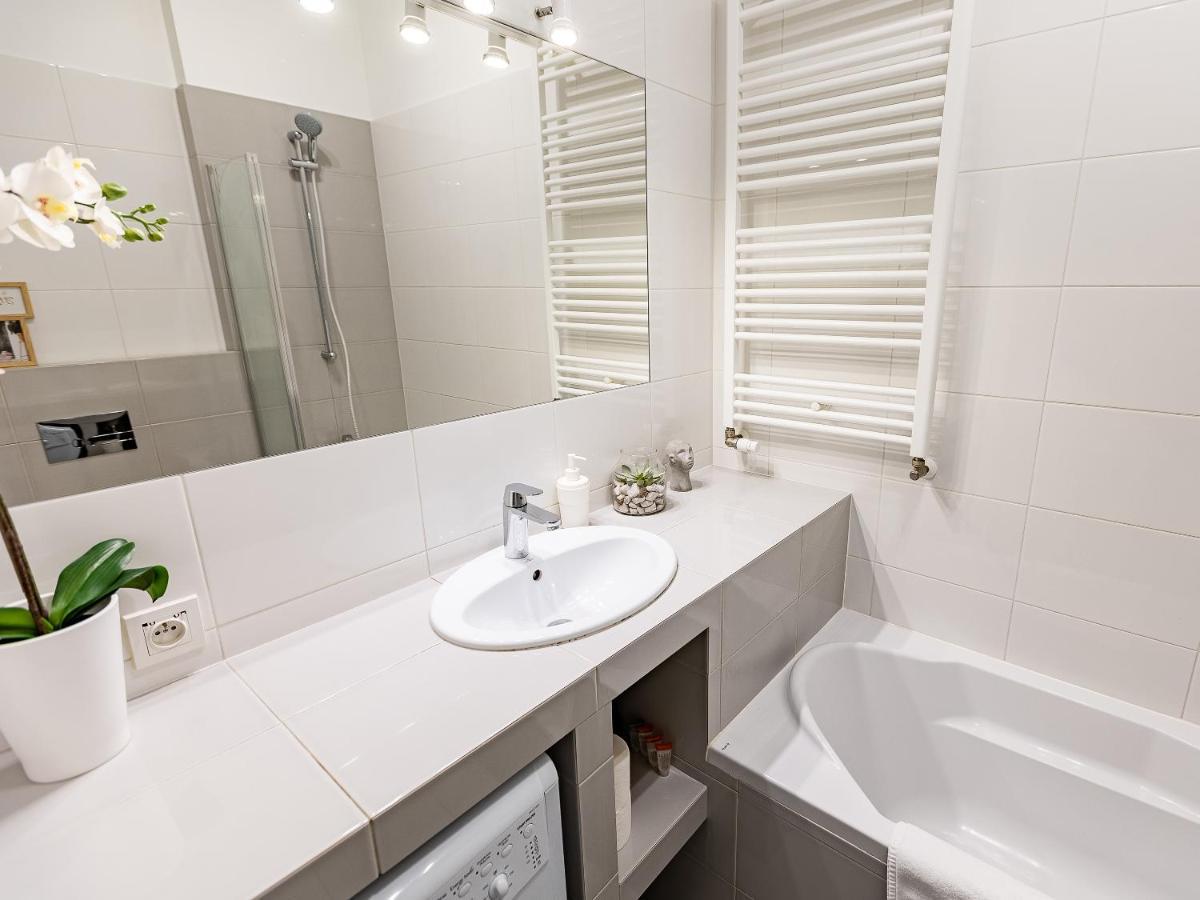 ורשה Kolejowa Aparthotel מראה חיצוני תמונה