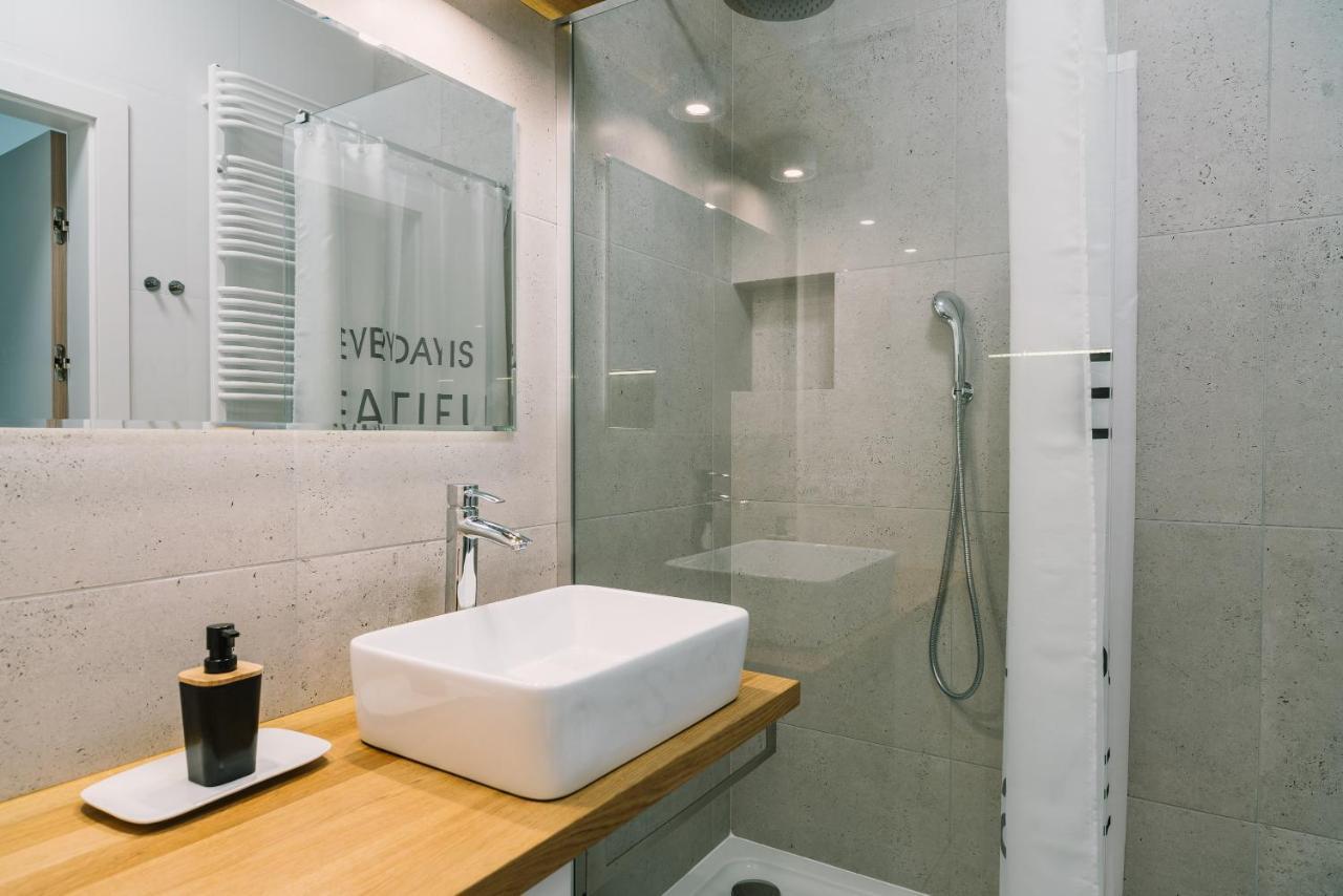 ורשה Kolejowa Aparthotel מראה חיצוני תמונה