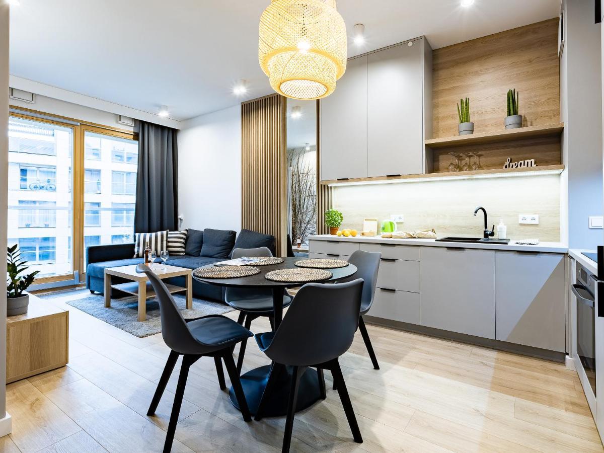 ורשה Kolejowa Aparthotel מראה חיצוני תמונה