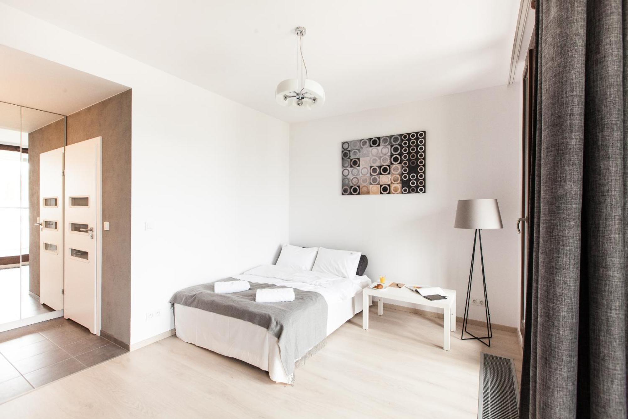 ורשה Kolejowa Aparthotel מראה חיצוני תמונה